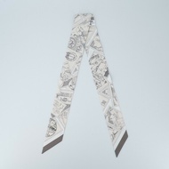 Hermes Le Philateliste du Faubourg Twilly 絲巾
官網NT$ 8,200