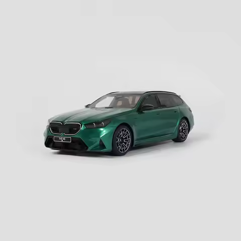 GT Spirit Pre-sale Resin Material 1:18 Scale 2024 BMW M5 TOURING ISLE Limited Edition Simulation Res
