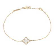 [Pre-owned] Van Cleef & Arpels Sweet Alhambra Necklace and Mother-of-Pearl Bracelet VCARF68800 Wrist