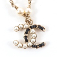 全新 ★ 香奈兒 B25K Coco Mark 仿珍珠皮革項鍊，金色/白色，帶盒子和防塵袋，意大利製造，女士款