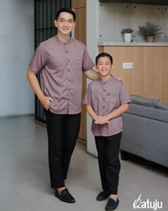 BAJU KOKO COUPLE ANAK DAN DEWASA TERBARU 2025 WARNA MAUVE TAUPE BURGUNDY DENIM LENGAN PENDEK VIRAL
