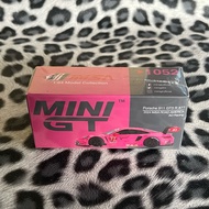 Mini GT Roxy Porsche 911 GT3 R IMSA