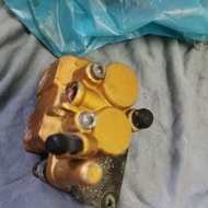 [ORI MOTOR] Vs125 vs150 Vr125 brake caliper complete bracket