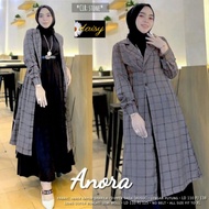 Anora Suit