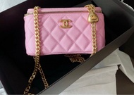 ❤️專門店一早已斷貨❗️購自專門店Chanel Vanity case 香奈兒粉紅色愛心扣長盒子 愛心扣可調節扣心心扣 盒子袋 斜孭袋 魚子醬 荔枝牛皮 限量版 全新full set  老婆女朋友生日