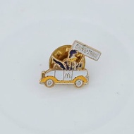 復古麥當勞 Daffy Duck Drive-Thru 別針