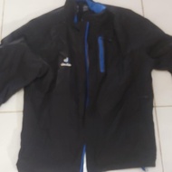 jaket outdoor deuter bekas