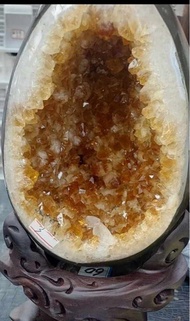 黃水晶恐龍蛋 全新 連木座