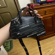 巴黎世家balenciaga貝殼包logo滿版