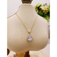 TearDrop Pendent Swarovskii elements Necklace in Gold