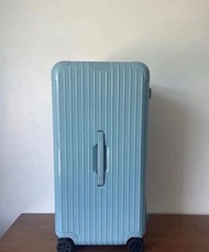 rimowa essential trunk plus size 33
