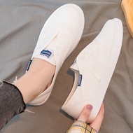 【สปอต, COD】รองเท้าผ้าใบสตรี รองเท้าผ้าใบทรงkedsแบบslip on [สินค้าพร้อมส่ง]828