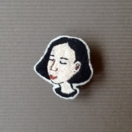 客製化手工刺繡胸針/布章 F小姐 情人節禮物母親節禮物