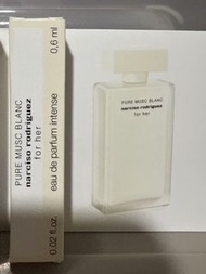 Narciso rodriguez edp pure musc blanc perfume
