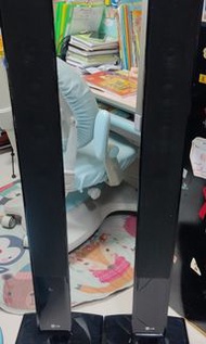 LG坐地影音喇叭