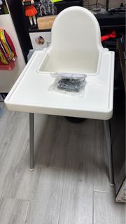 BB餐椅