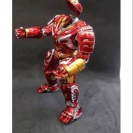 Action figure hulk buster infinity war