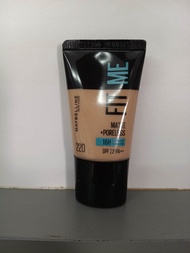 Maybelline fit me matte& poreless liquid foundation 18ml. รองพื้นเมย์เบลลีน ของแท้