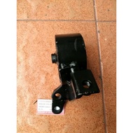 MESIN Nissan Sunny B13 right engine mounting