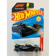 Formula 1 Mercedes Benz AMG (Hot wheels 1/64)