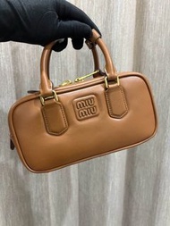 全新Miumiu Arcadie新款保龄球袋