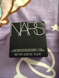 NARS 柔光蜜粉