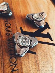 好豆 s-one 蒜qs 超導開甲入珠陀螺 edc解壓玩具