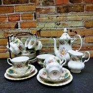 Royal Albert Berkeley Tea/Coffee Set for 6