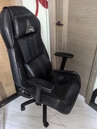 OSIM uThrone 按摩電競椅