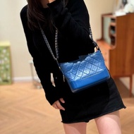 Chanel 藍色 小號 流浪包 肩背包 斜背包 31開