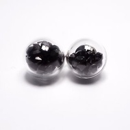 A Handmade 黑色水晶玻璃球耳環