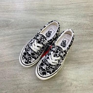 Vans era 95 DX Anaheim factory og skull size 36 (minus leaning leather crack)