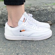 NIKE COURT VINTAGE PRM WMNS 皮革 復古 平底 百搭 基本款 休閒鞋 低筒 小LOGO 全白配色 US6.5 23.5號 CW1067-100 SNK-W TP0_23 #23春古著