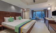 Treebo Regency - Bund Garden, Dhole Patil Road