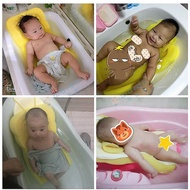 日本新生嬰兒洗澡盆海綿墊遊泳館浴架網床寶寶可坐躺通用神器防滑