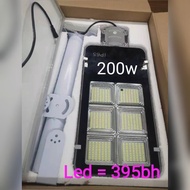 Lampu jalan tenaga surya led 100w atau 200w tanpa PIR sensor gerak