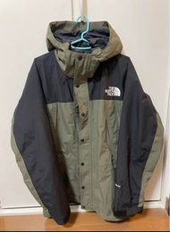 NP11834 軍綠色 NT M號 THE NORTH FACE GORE TEX