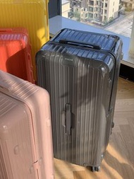 RIMOWA 行李箱（20吋 / 24吋 / 28吋 / 33吋）6色🌈
