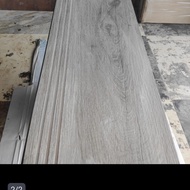 granit anak tangga 30x90 motif kayu