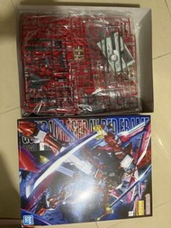 萬代 PG 1/60 異端高達 紅色機