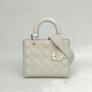 DIOR Lady戴妃包四格徽章肩帶白色牛皮白扣2021肩背包
