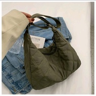Tas Bahu Selempang Import Model Uniqlo Waist Bag Casual Round