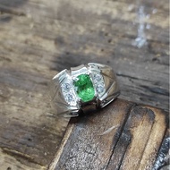 Tsavorite (Green Garnet) Batu Permata Asli Cincin Perak Tsavorite (Green Garnet) Natural Gem Gemston