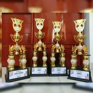 Piala Kaki 4 / Trophy Kaki 4 Onyx