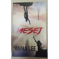 PRELOVED - Mesej (Anna Lee)