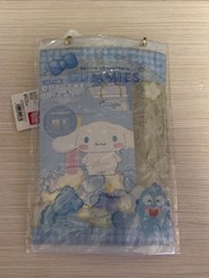 放Cinnamoroll PVC公仔痛包