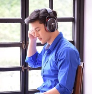 ที่ครอบหูลดเสียงแบบคาดศรีษะ สีแดงดำ ปรับระดับได้ ที่ครอบหูลดเสียง ขนาด NRR 32 dB Ear-Muffs