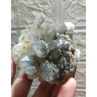 Quartz crystal