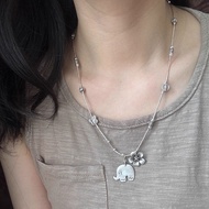 new Popular on Xiaohongshu: Vintage Thai Elephant Pendant Necklace with Floral Design, Women's Plume