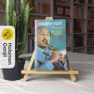 An Autobiography of Anwar El-Sadat: Seeking Identity - Tirta Pustaka